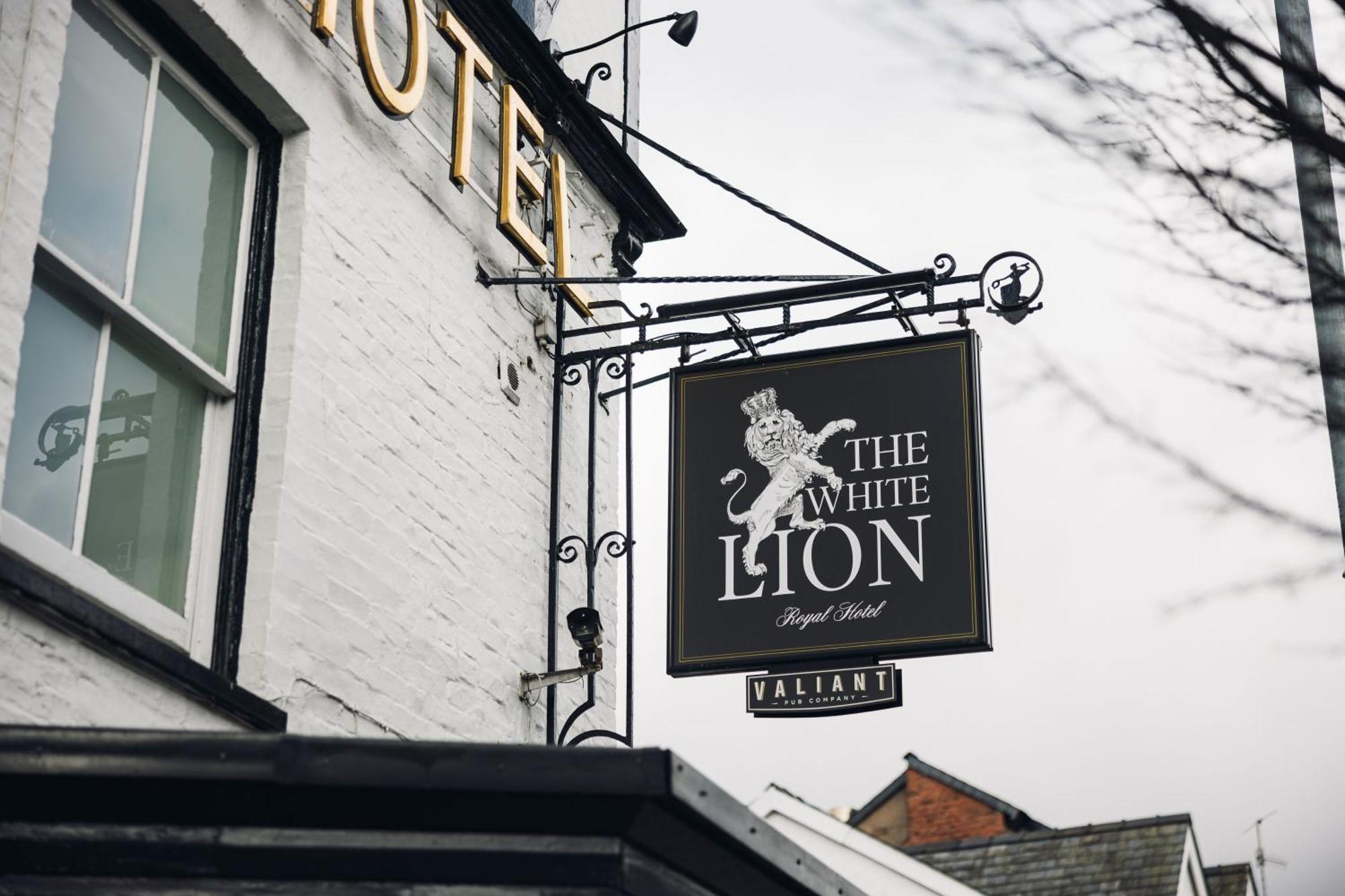 White Lion Royal Hotel Bala Eksteriør bilde